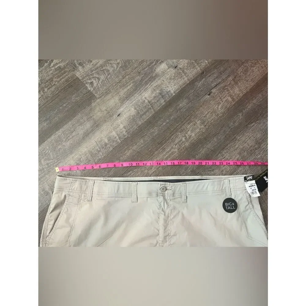 Lee Big & Tall Extreme Motion Crossroad‎ Relaxed-Fit Cargo Shorts- Size 54